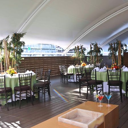 Stadia Suites Mexico City Santa Fe Esterno foto The interior of the tent