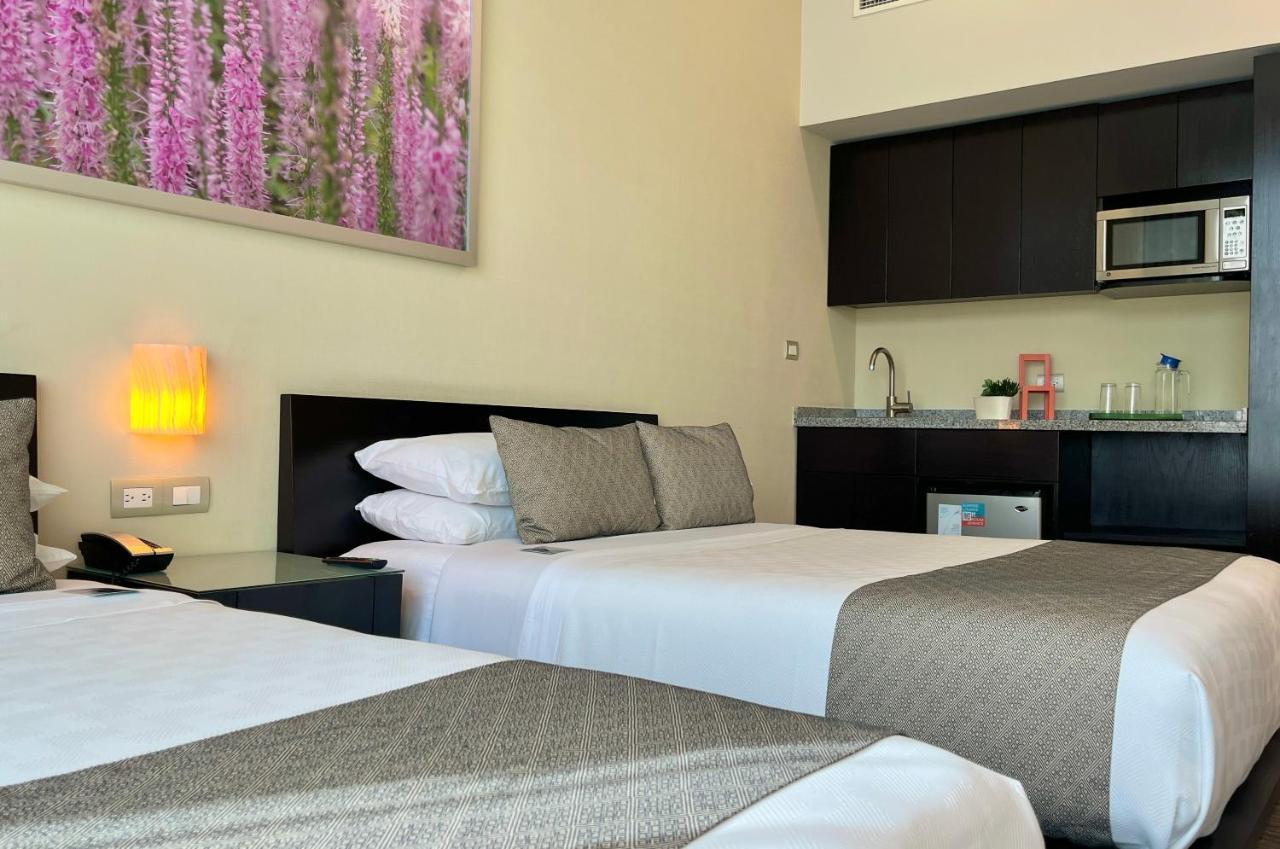 Stadia Suites Mexico City Santa Fe Esterno foto A typical studio apartment